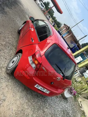 Toyota Vitz 2010 Red