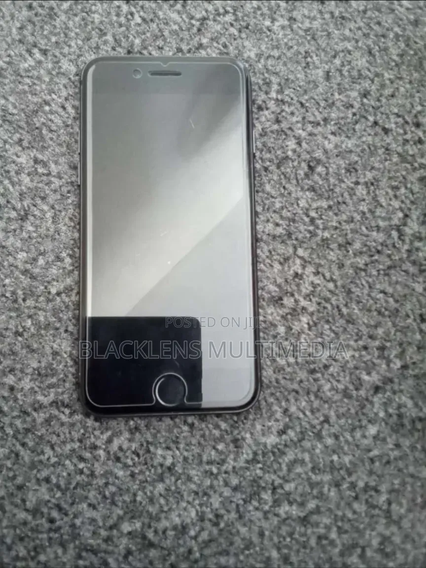 Apple iPhone 8 64 GB Black