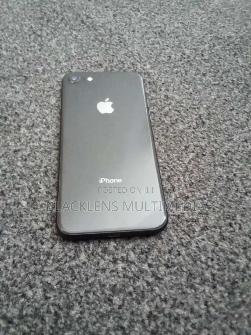 Apple iPhone 8 64 GB Black