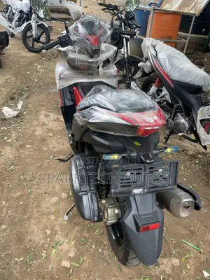 Yamaha Aerox 2025 Red