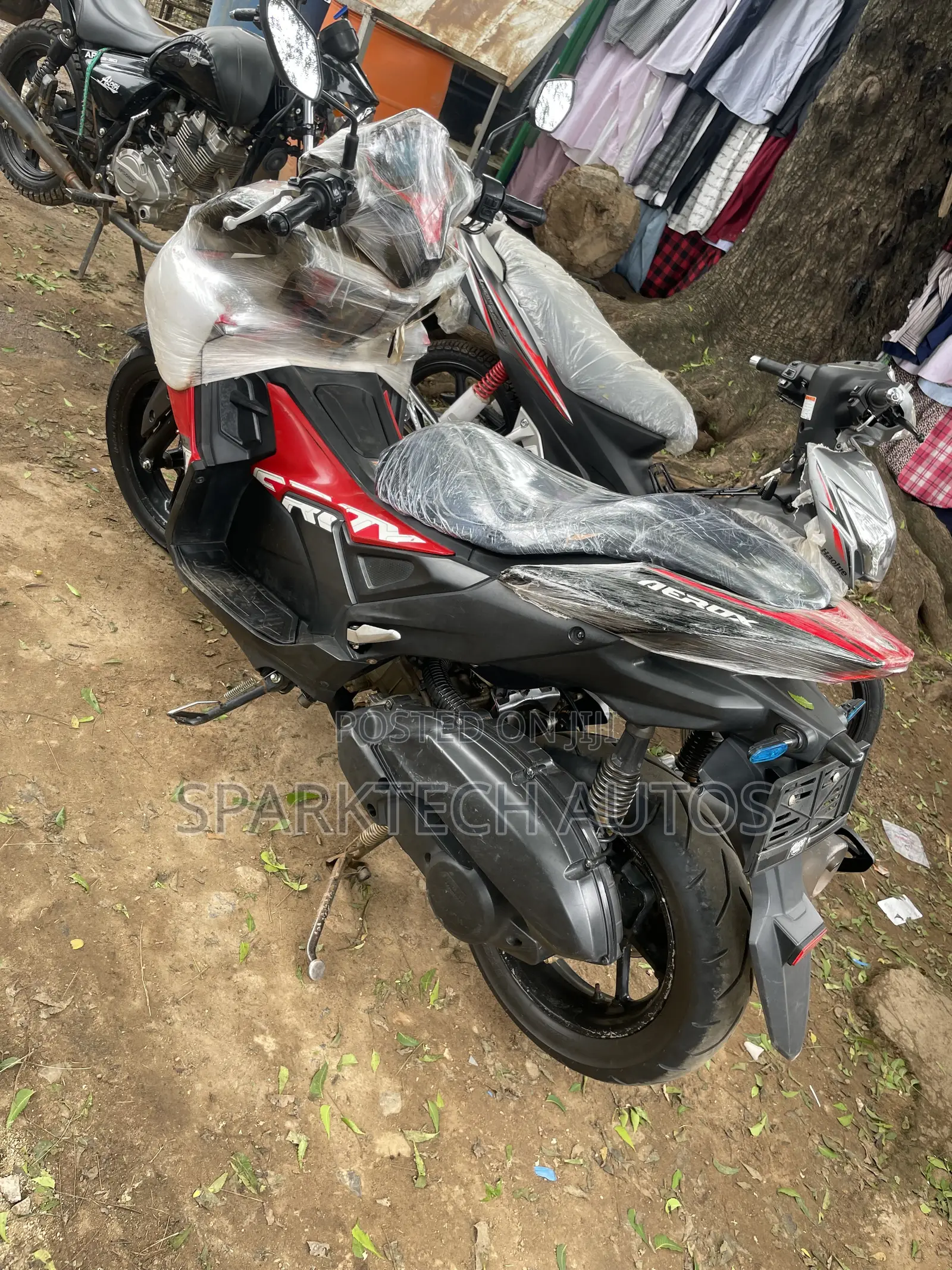Yamaha Aerox 2025 Red