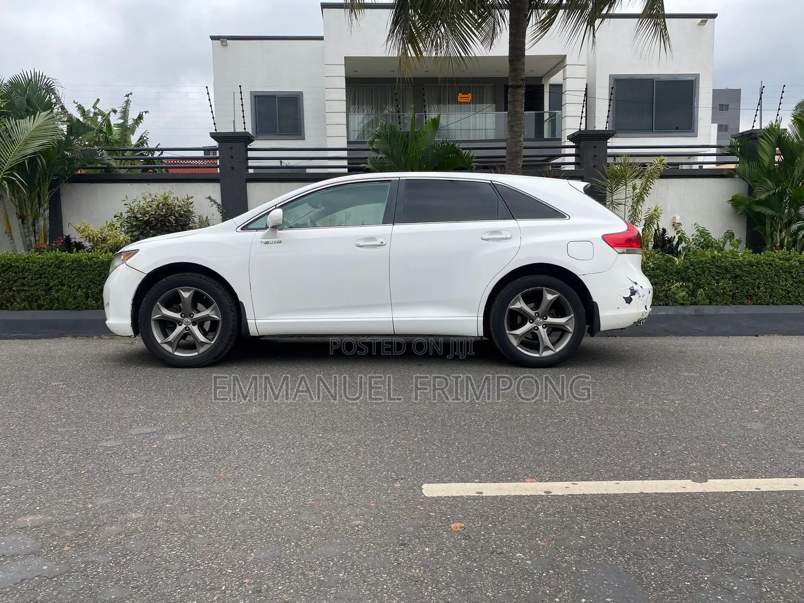 Toyota Venza XLE 2014