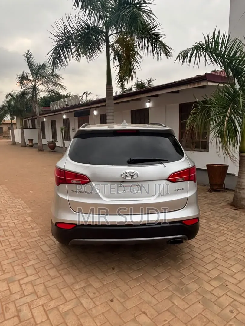 Hyundai Santa Fe 2017 Silver