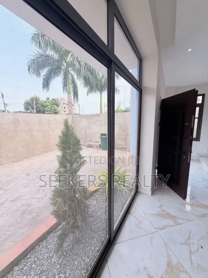 3bdrm House in Seekers Realty, Lincoln School Area for rent