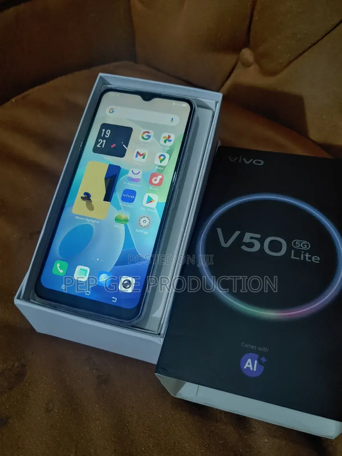 New Vivo V50 Lite 5G 512 GB Gold