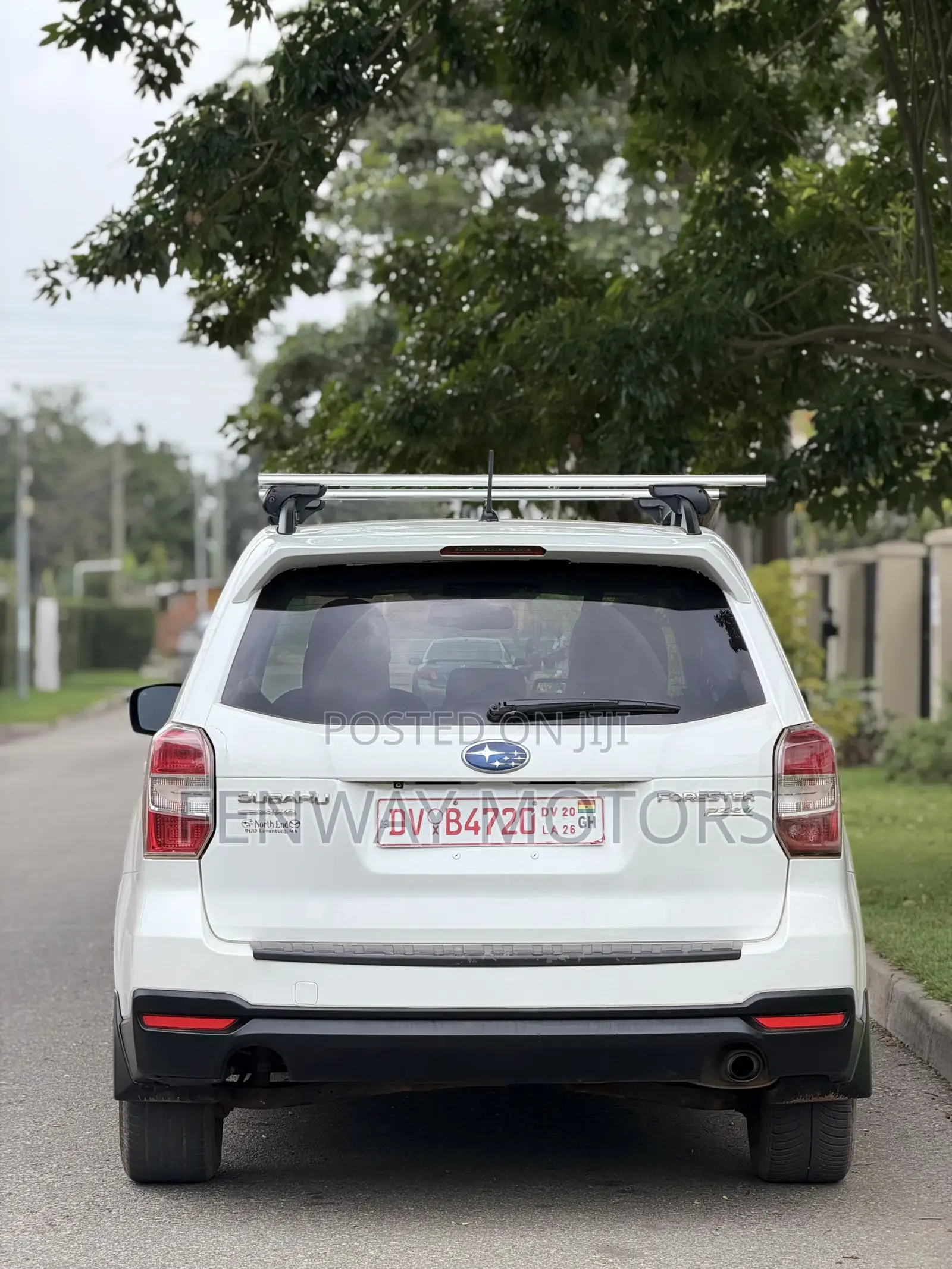Subaru Forester 2.5i Premium PZEV 4dr SUV AWD (2.5L 4cyl 6M) 2014 White