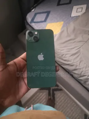 Apple iPhone 13 128 GB Green