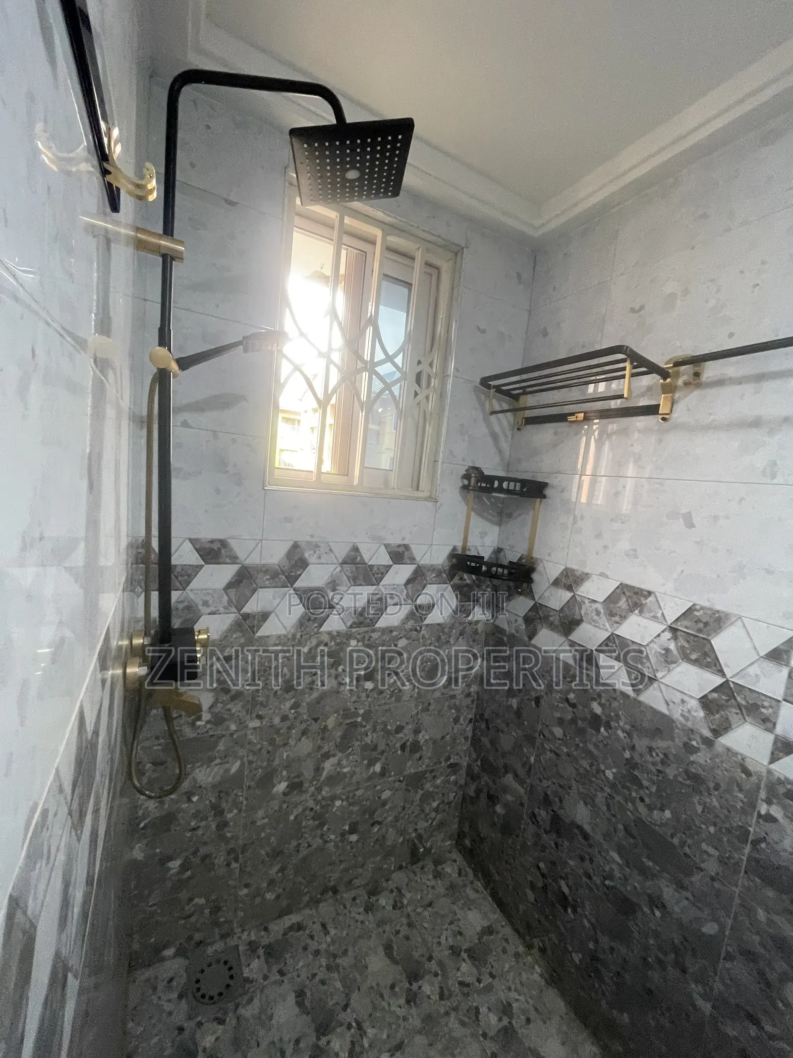 3bdrm Apartment in Zenith Realty, Bortiano for rent