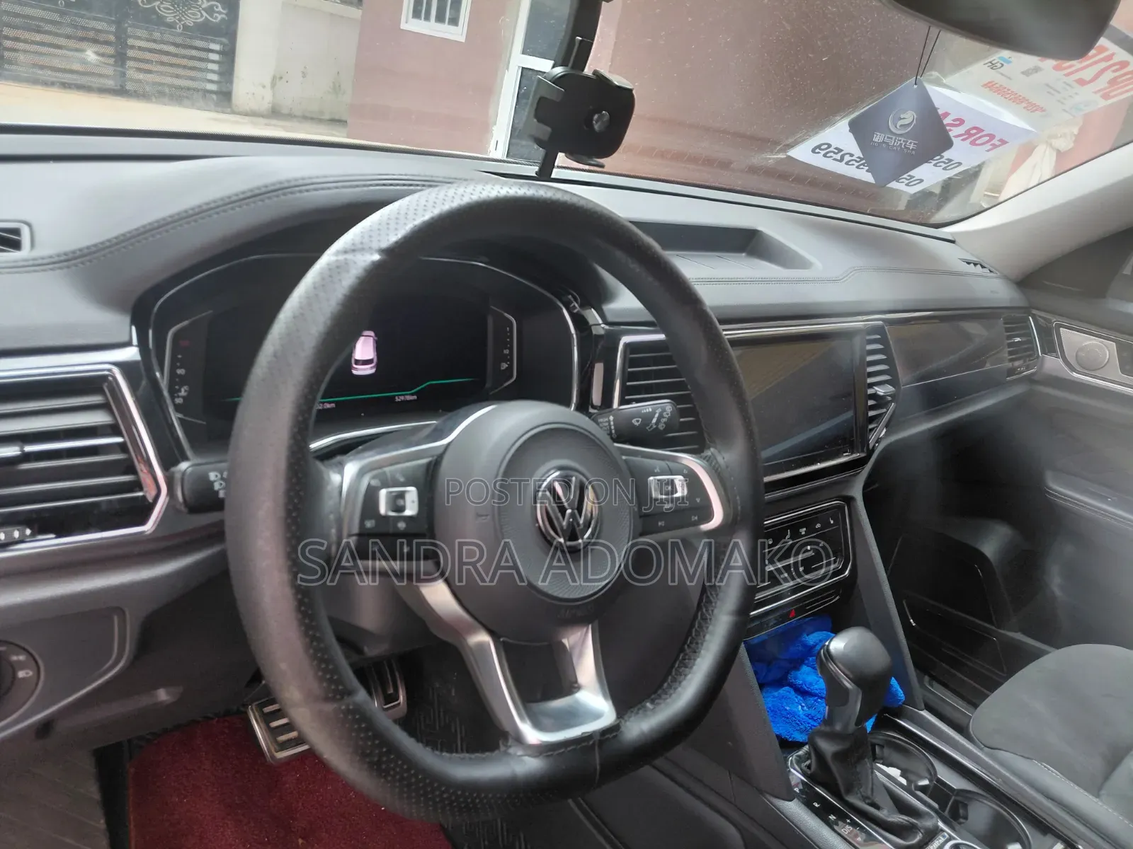 Volkswagen Microbus 2025 Gray