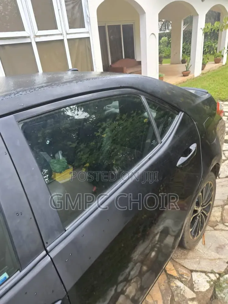 Toyota Corolla 2015 Black