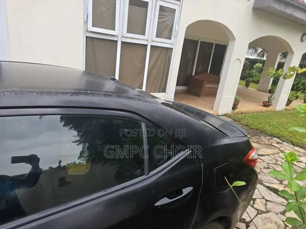 Toyota Corolla 2015 Black