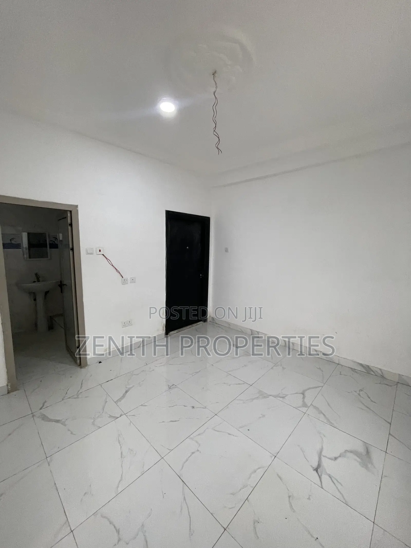 1bdrm Apartment in Zenith Realty, Dansoman for rent