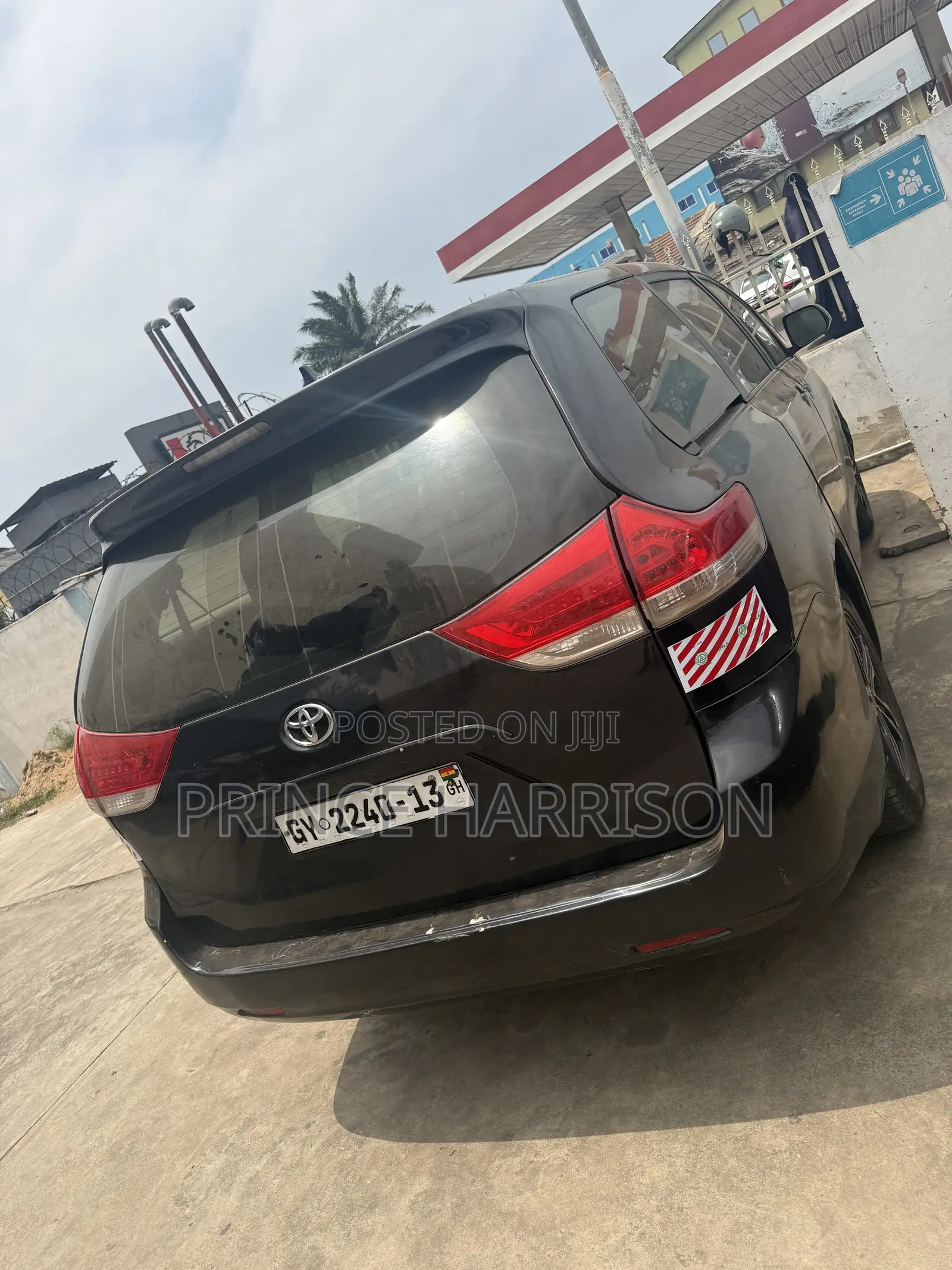 Toyota Sienna L FWD 7 Passenger 2013 Black