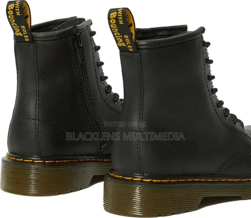 Dr. Martens Delaney Kids