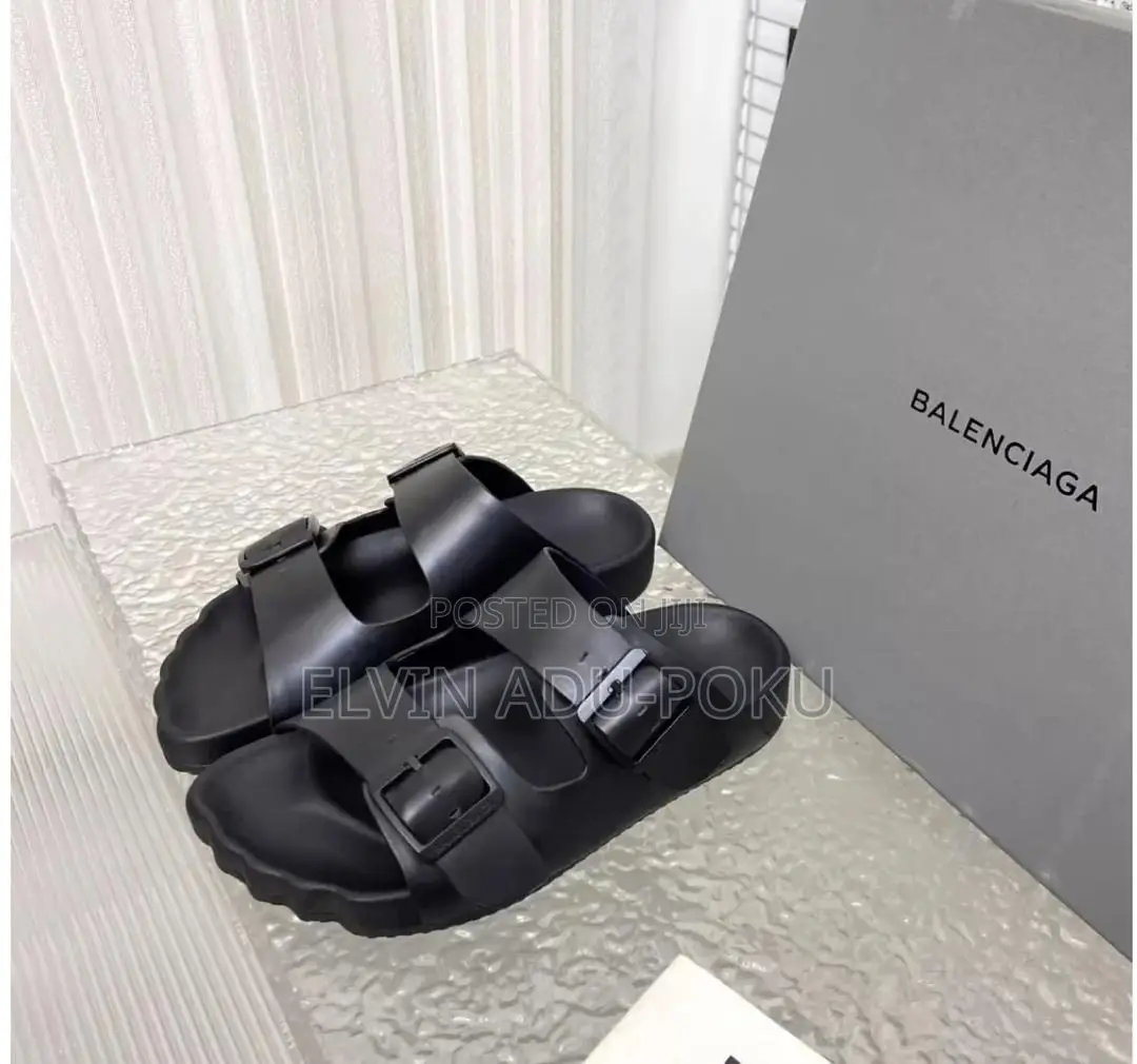 Balenciaga Sunday Sandal | Black