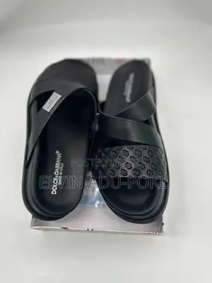 Dolce Gabbana Slippers | Black