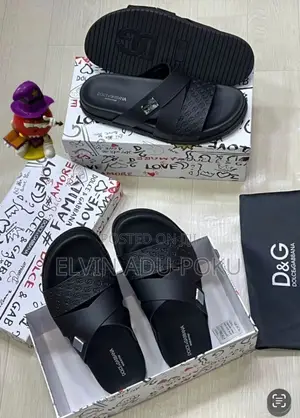 Dolce Gabbana Slippers | Black