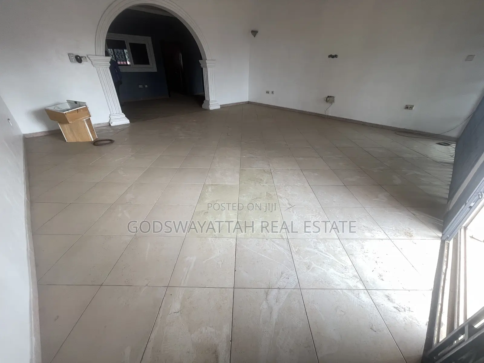 5bdrm Apartment in East Legon, Adjiriganor for rent