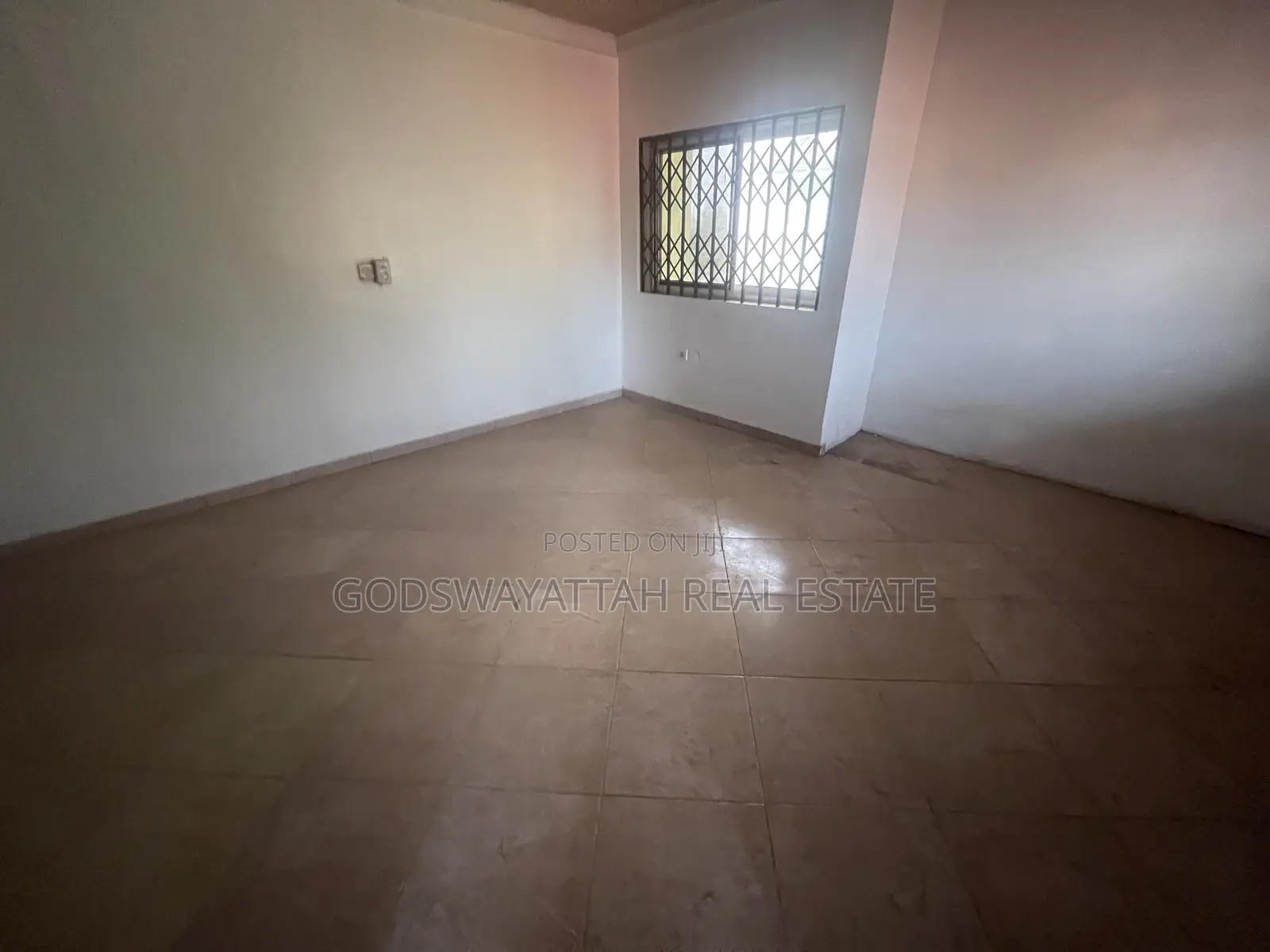 5bdrm Apartment in East Legon, Adjiriganor for rent