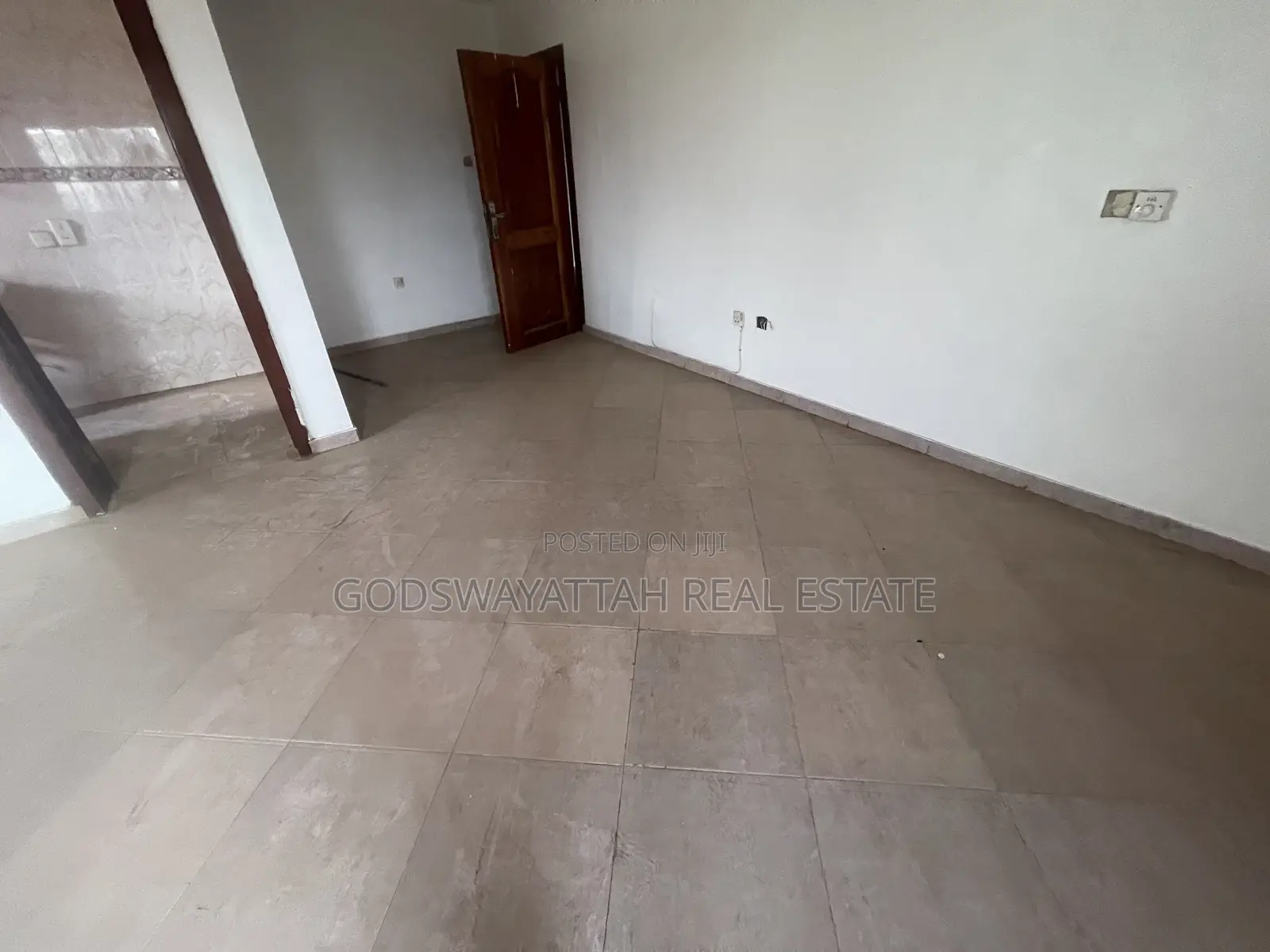 5bdrm Apartment in East Legon, Adjiriganor for rent