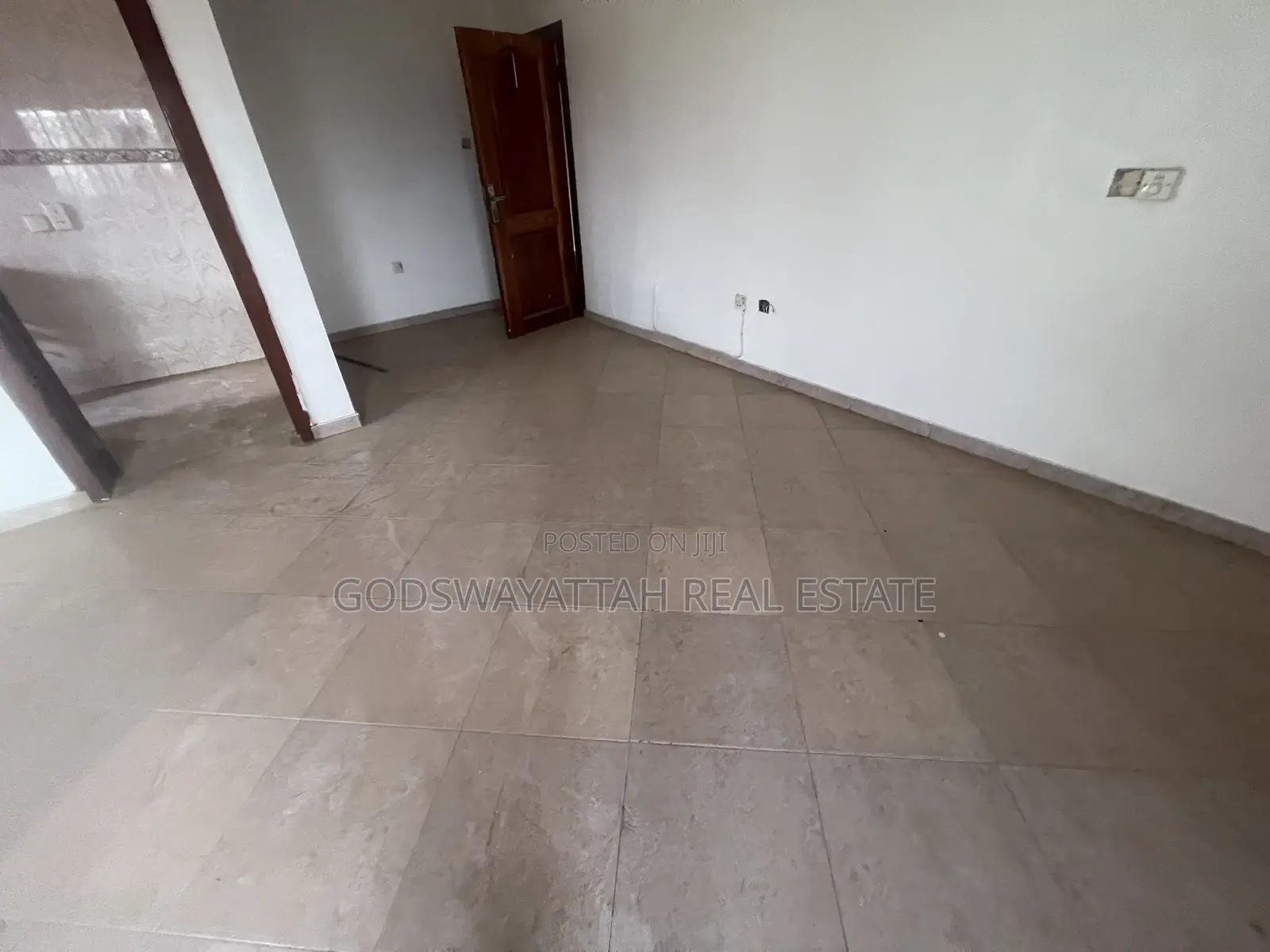 5bdrm Apartment in East Legon, Adjiriganor for rent
