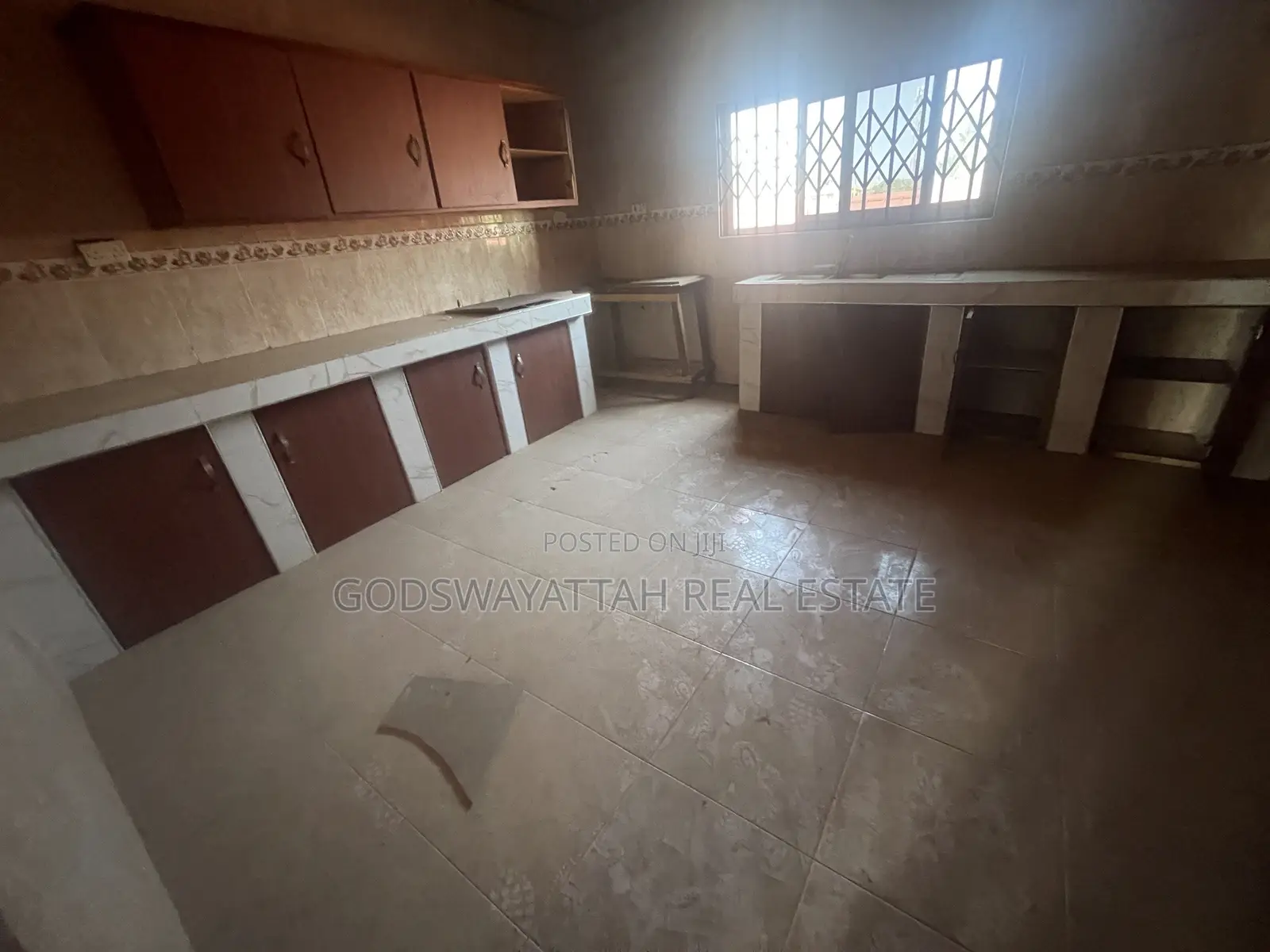 5bdrm Apartment in East Legon, Adjiriganor for rent