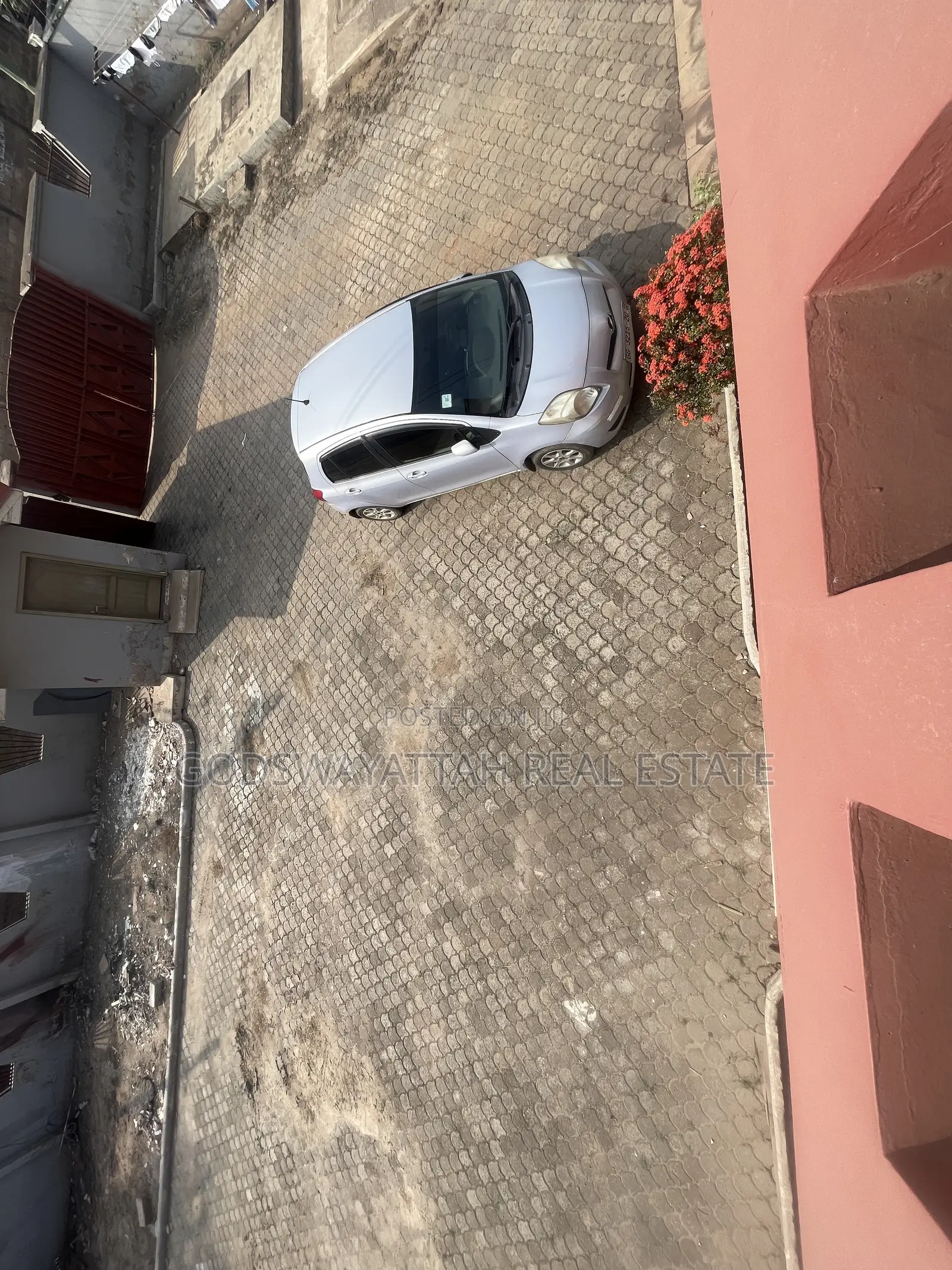 5bdrm Apartment in East Legon, Adjiriganor for rent