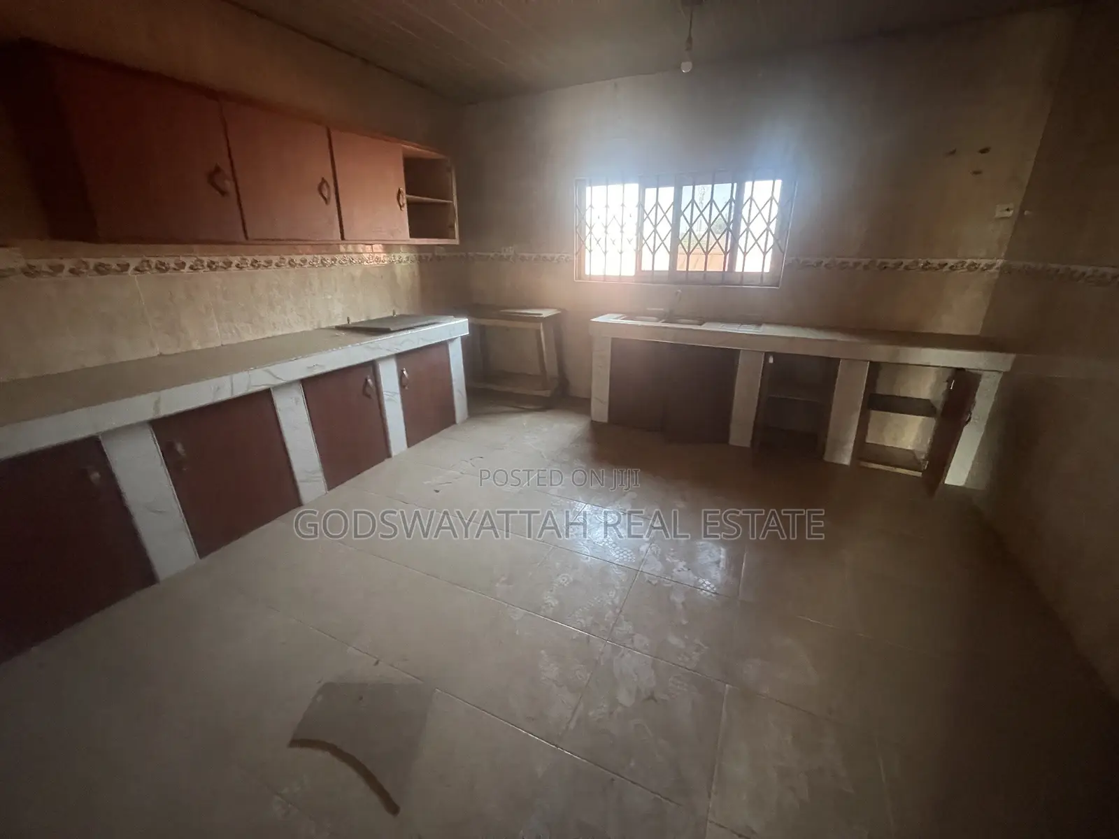 5bdrm Apartment in East Legon, Adjiriganor for rent