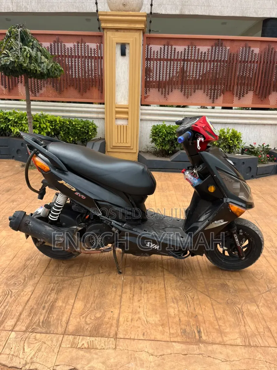SYM XPro 2025 Black