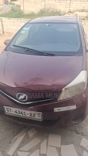 Toyota Vitz 2012 Brown