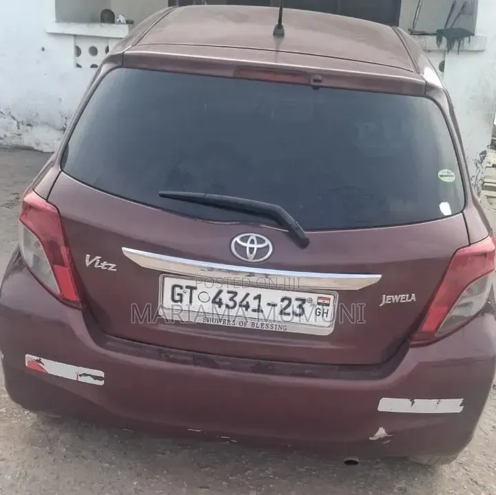 Toyota Vitz 2012 Brown