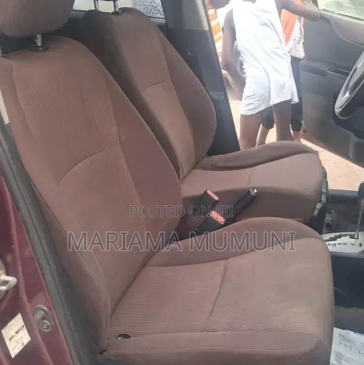 Toyota Vitz 2012 Brown