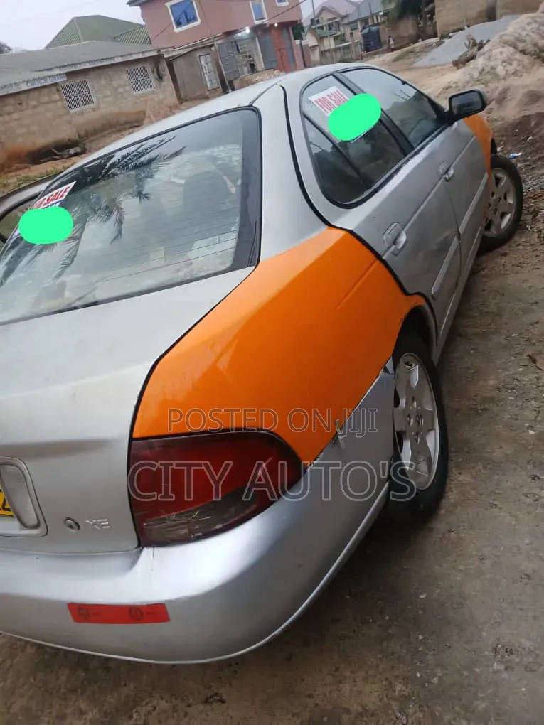 Nissan Sentra 2005 Yellow
