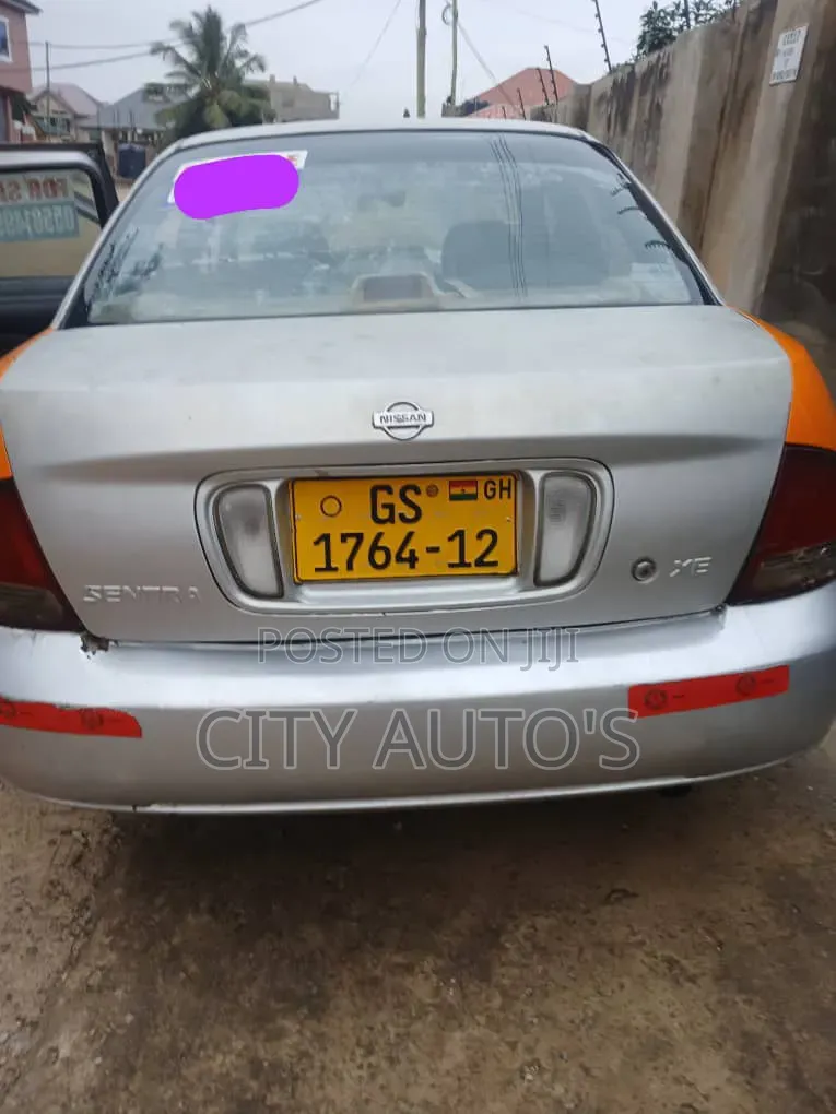 Nissan Sentra 2005 Yellow