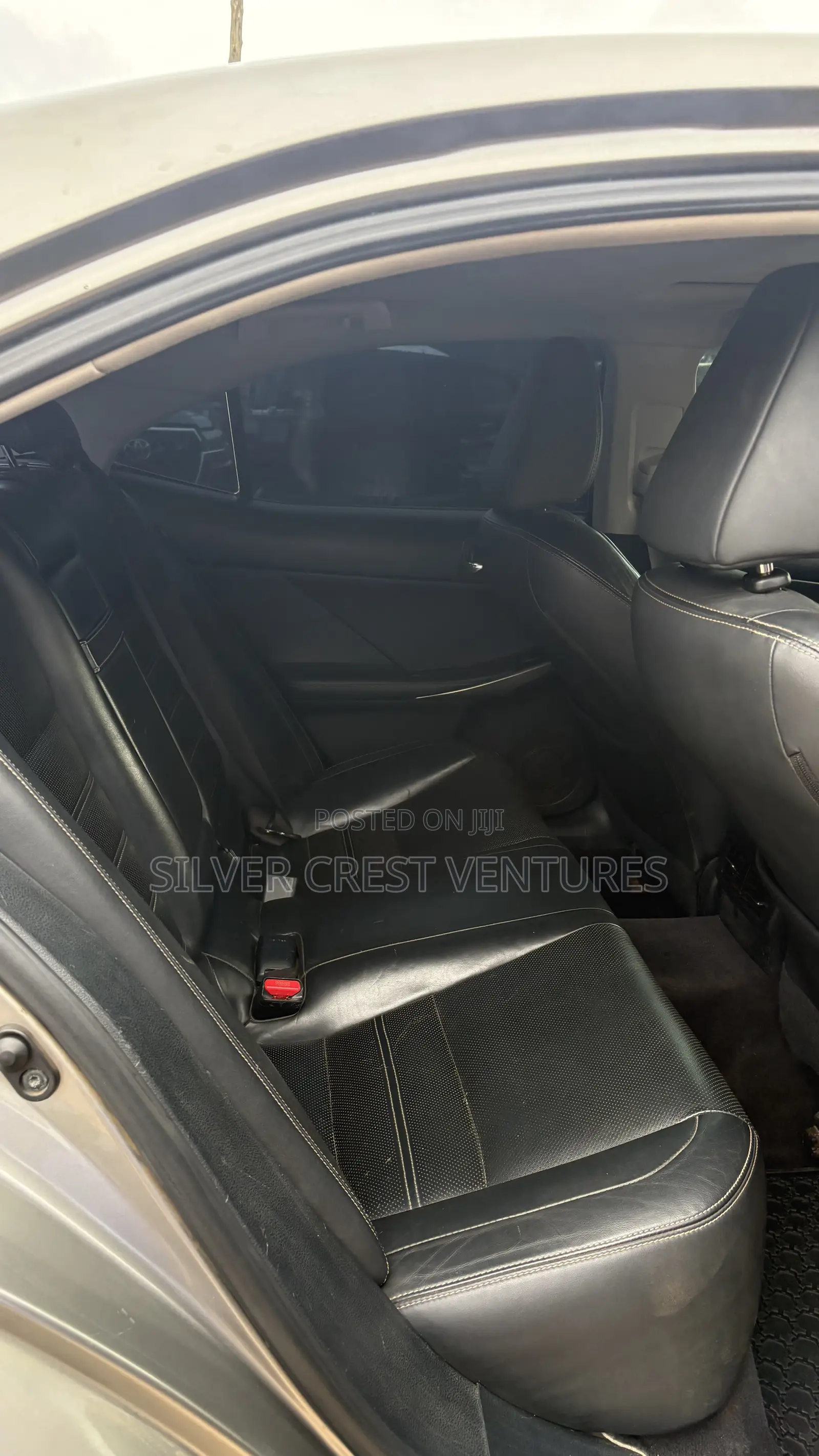 Lexus IS 250 4WD 2014 Gold