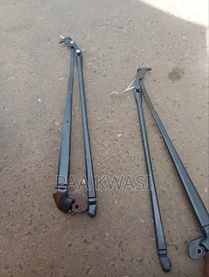 Vitz 2012 Wiper Arm