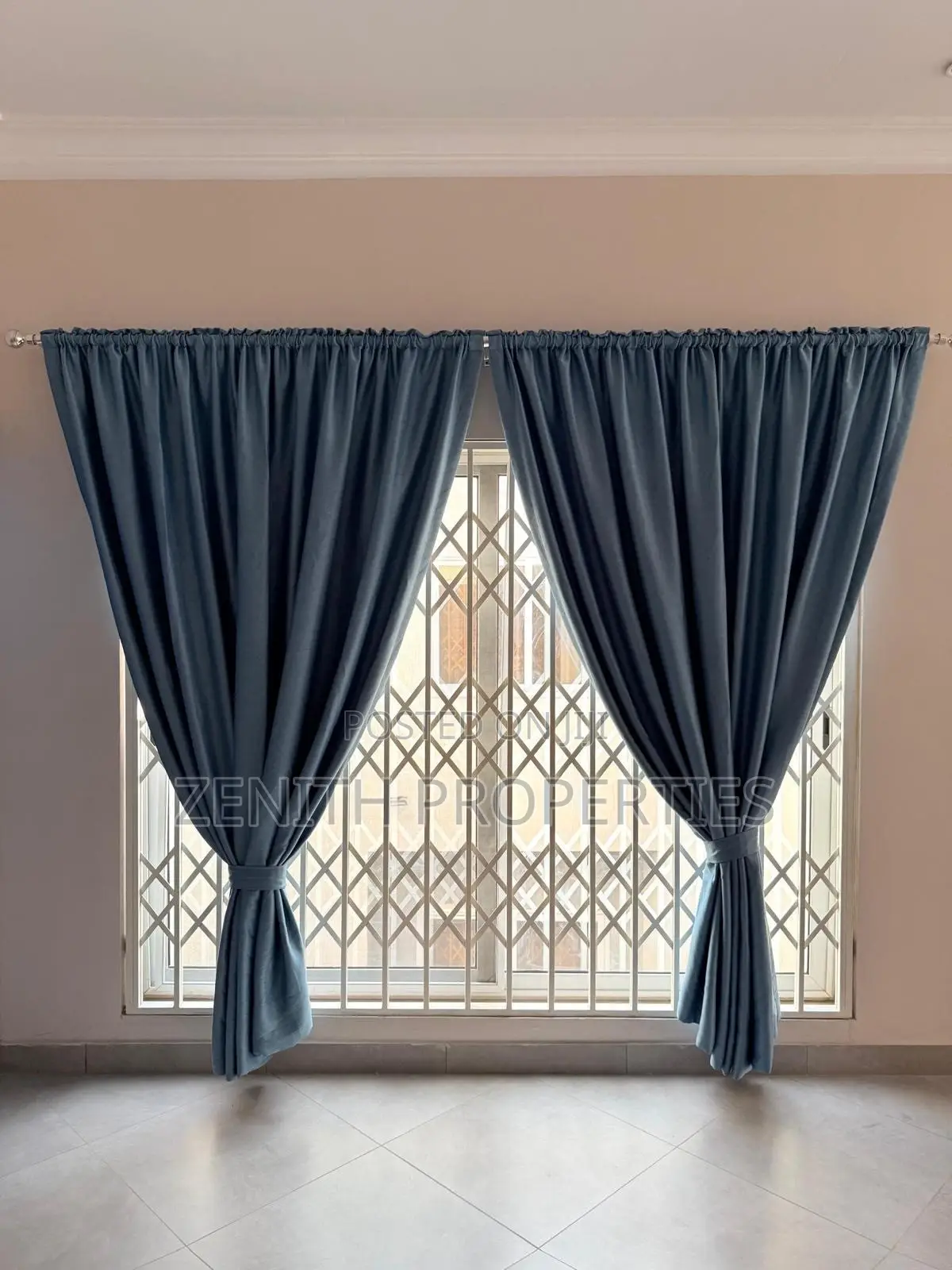 Furnished 2bdrm Apartment in Zenith Realty, Boundary Road Area for rent