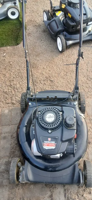 Yardmachine Lawnmower