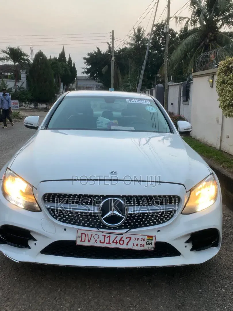 Mercedes-Benz C300 2016 White