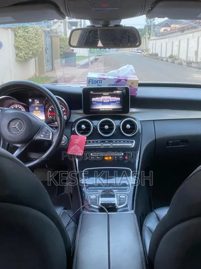 Mercedes-Benz C300 2016 White