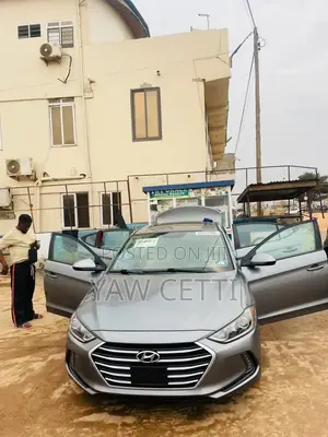 Hyundai Elantra Value Edition 2018 Silver