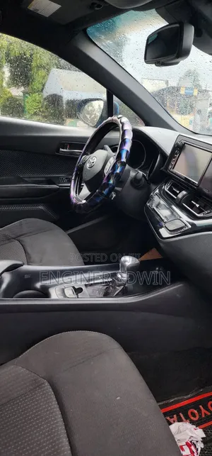 Toyota C-HR 2018 Blue