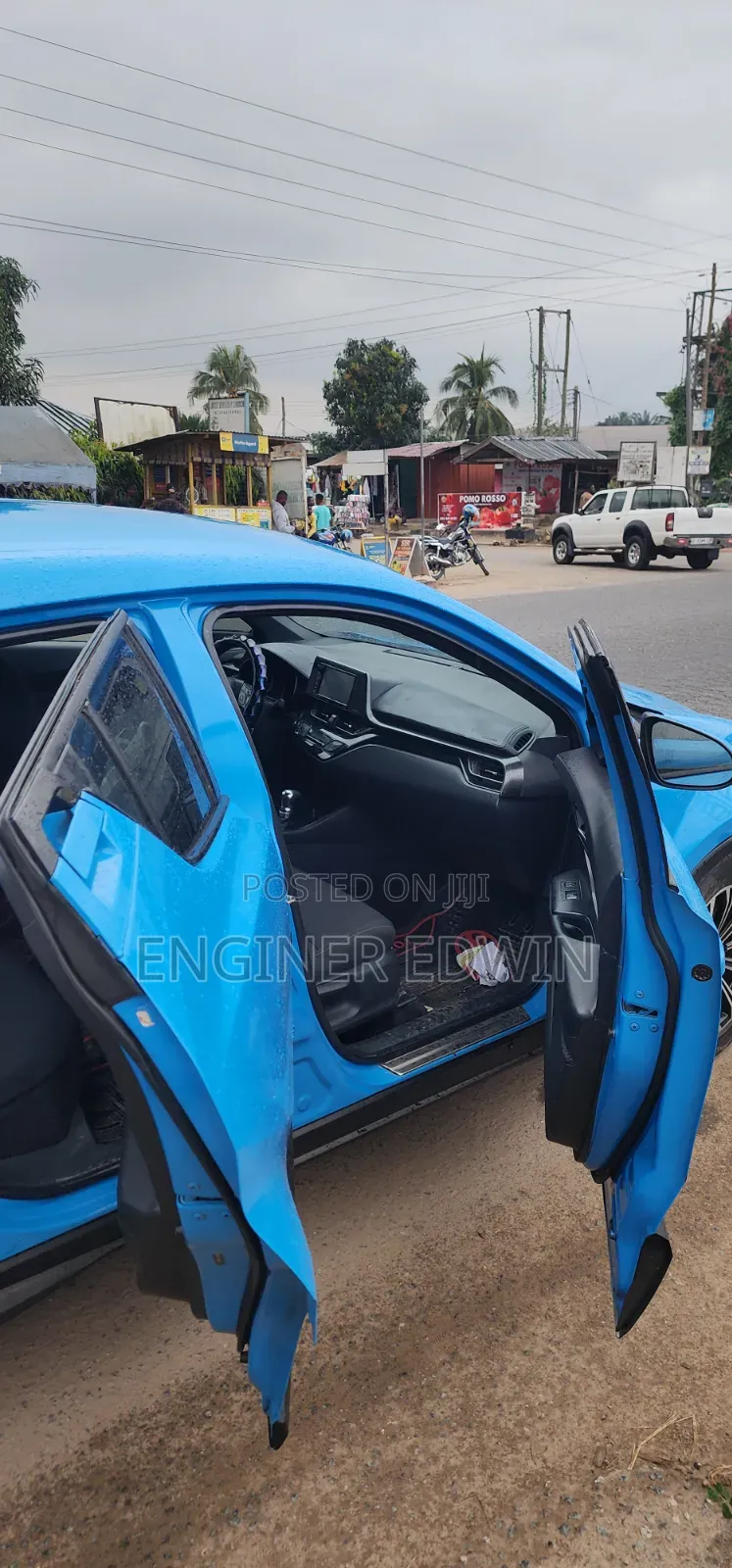 Toyota C-HR 2018 Blue