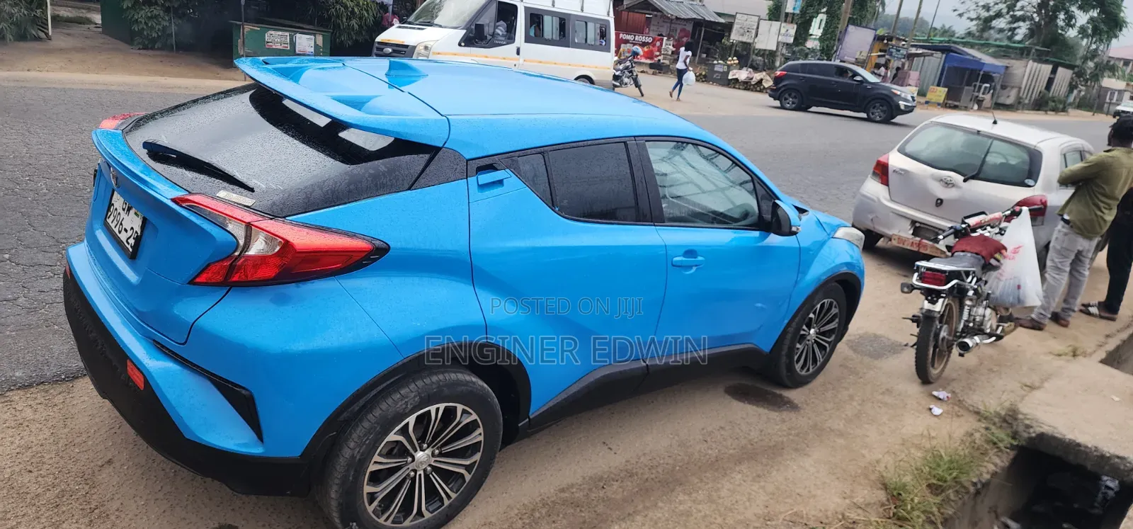Toyota C-HR 2018 Blue