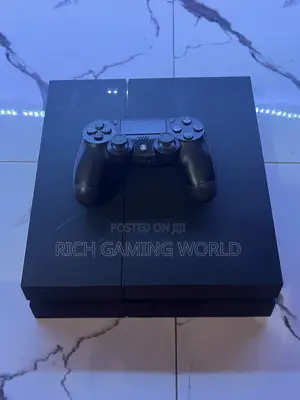 PS3 PS4 PS4 Console With Games. Contact for Actual Price