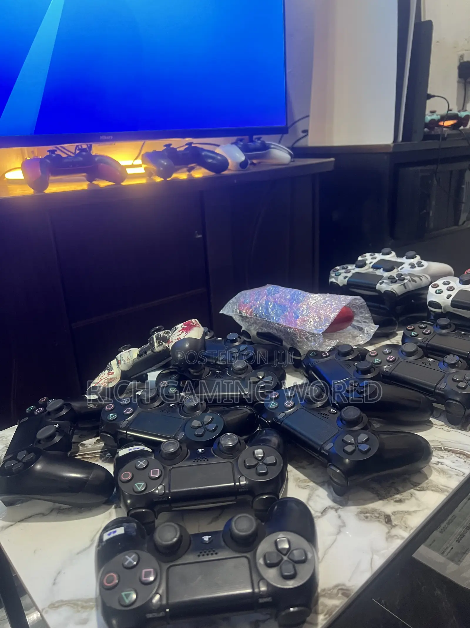 PS3 PS4 PS4 Console With Games. Contact for Actual Price