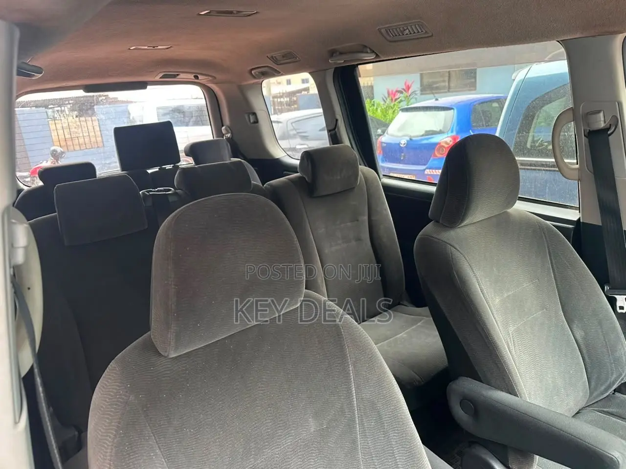 Toyota Voxy V 4WD 8-Seater 2011 Black
