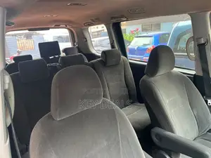 Toyota Voxy V 4WD 8-Seater 2011 Black