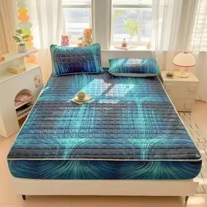 Quality Water Proof Mattress Covers in Diff Colors