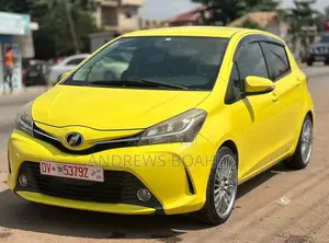 Toyota Vitz 1.3 AWD 5dr 2015 Yellow